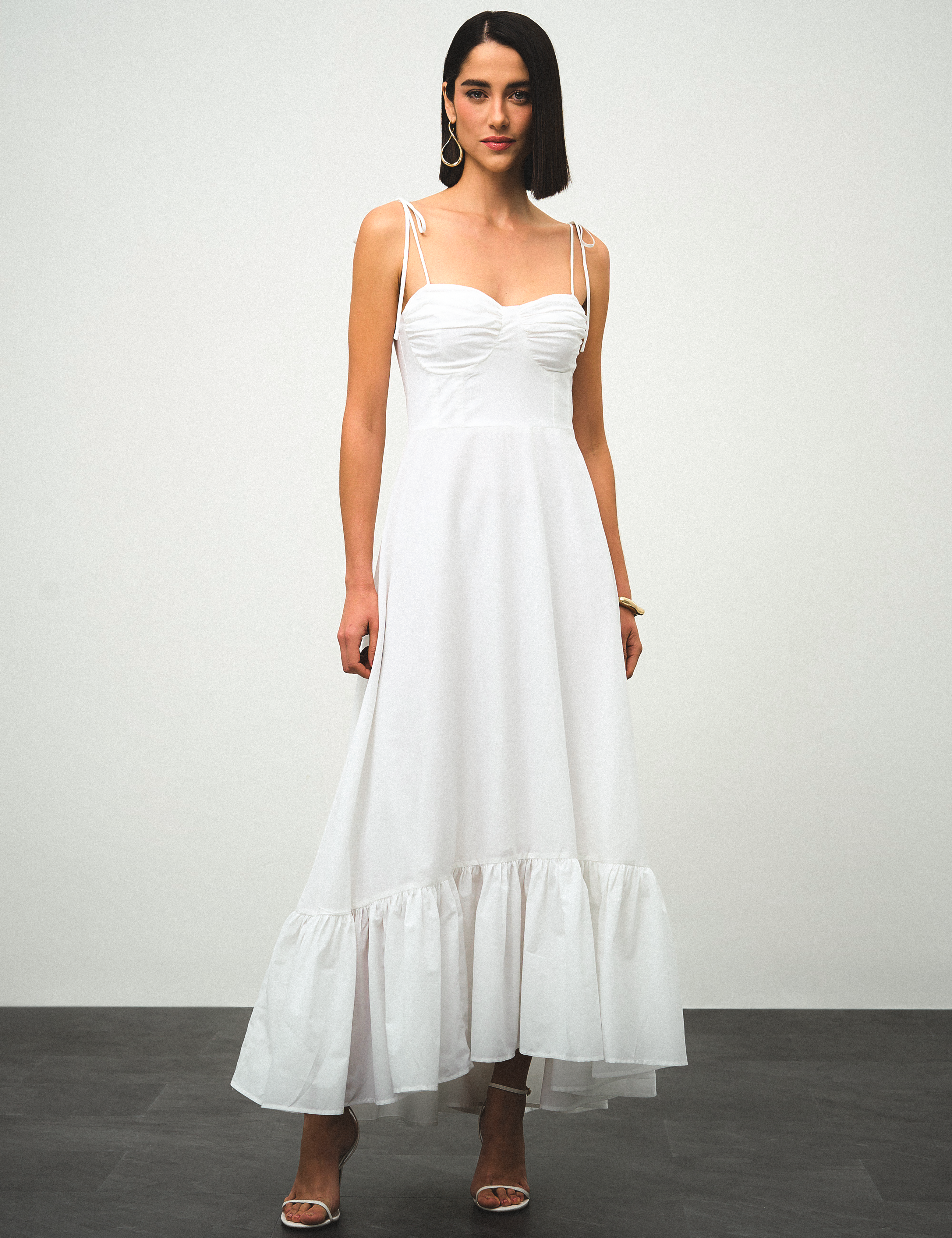 Romantic White Corset Maxi | Vivezzo