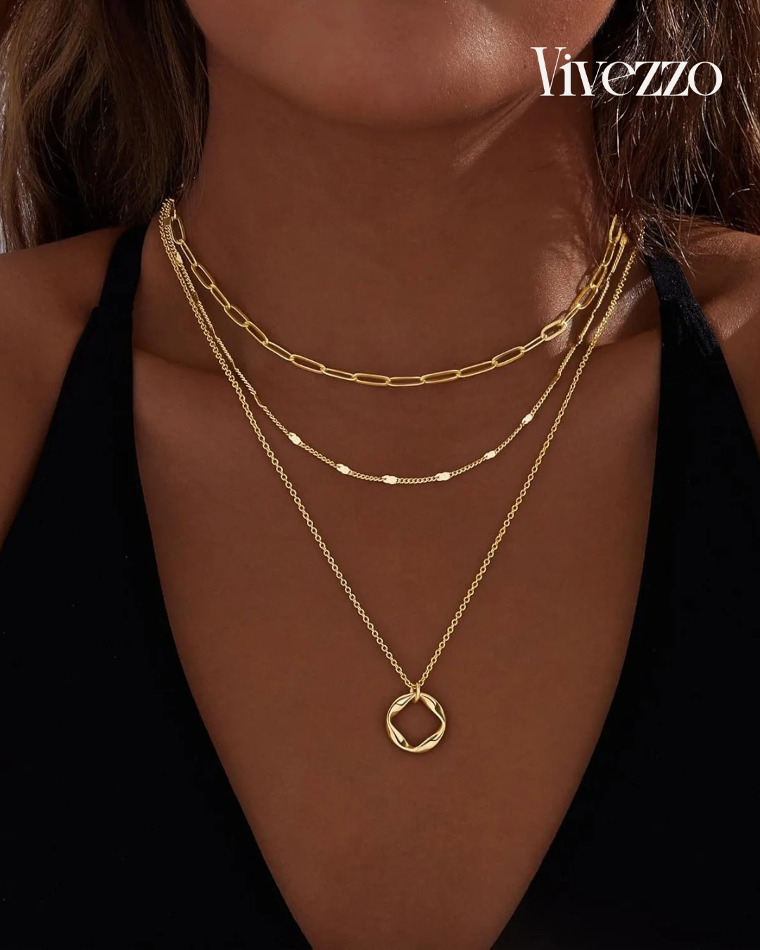Layered Circle Pendant Necklace | Vivezzo