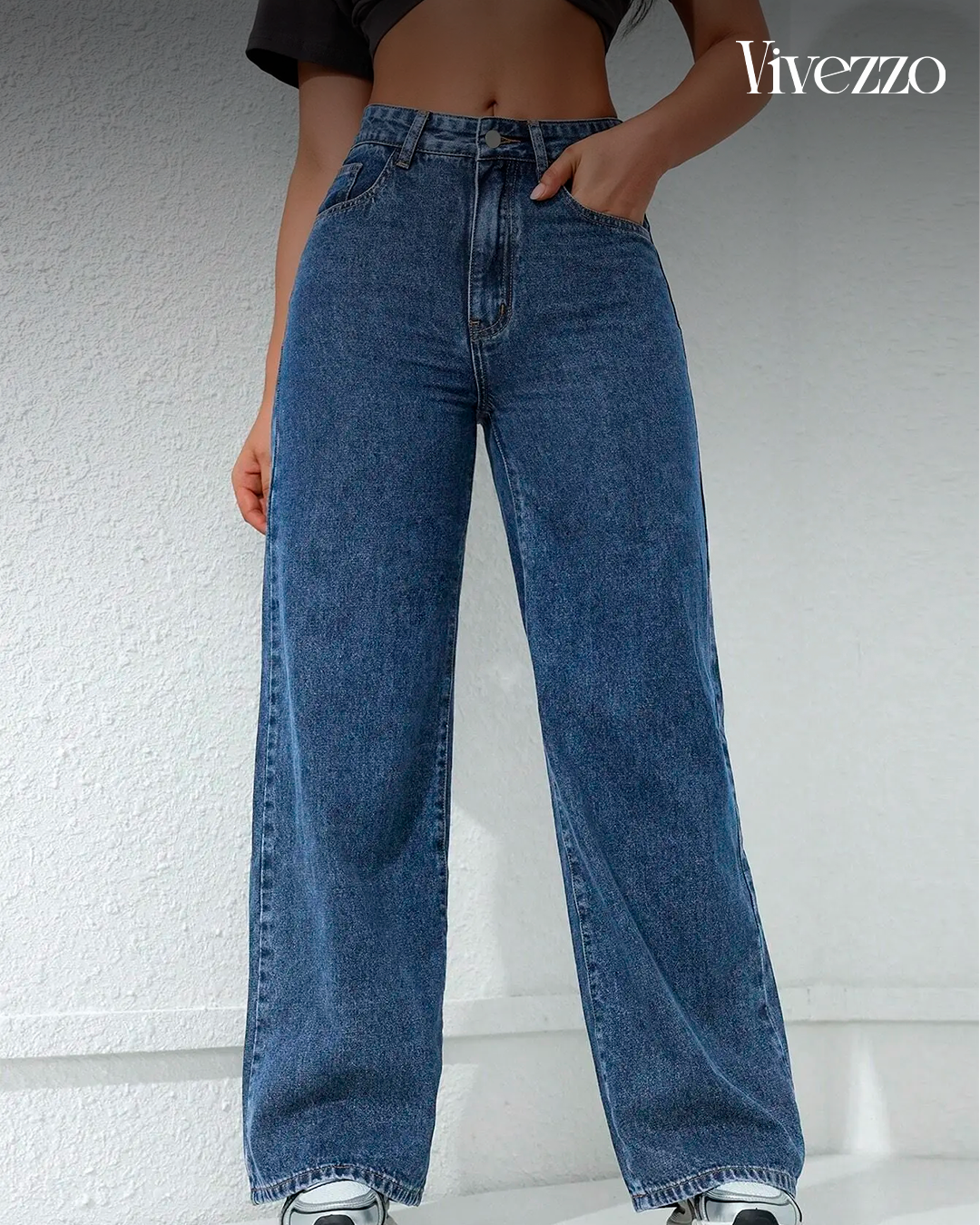 Retro Loose-Fit Wide Jeans with Utility Pockets - Vivezzo