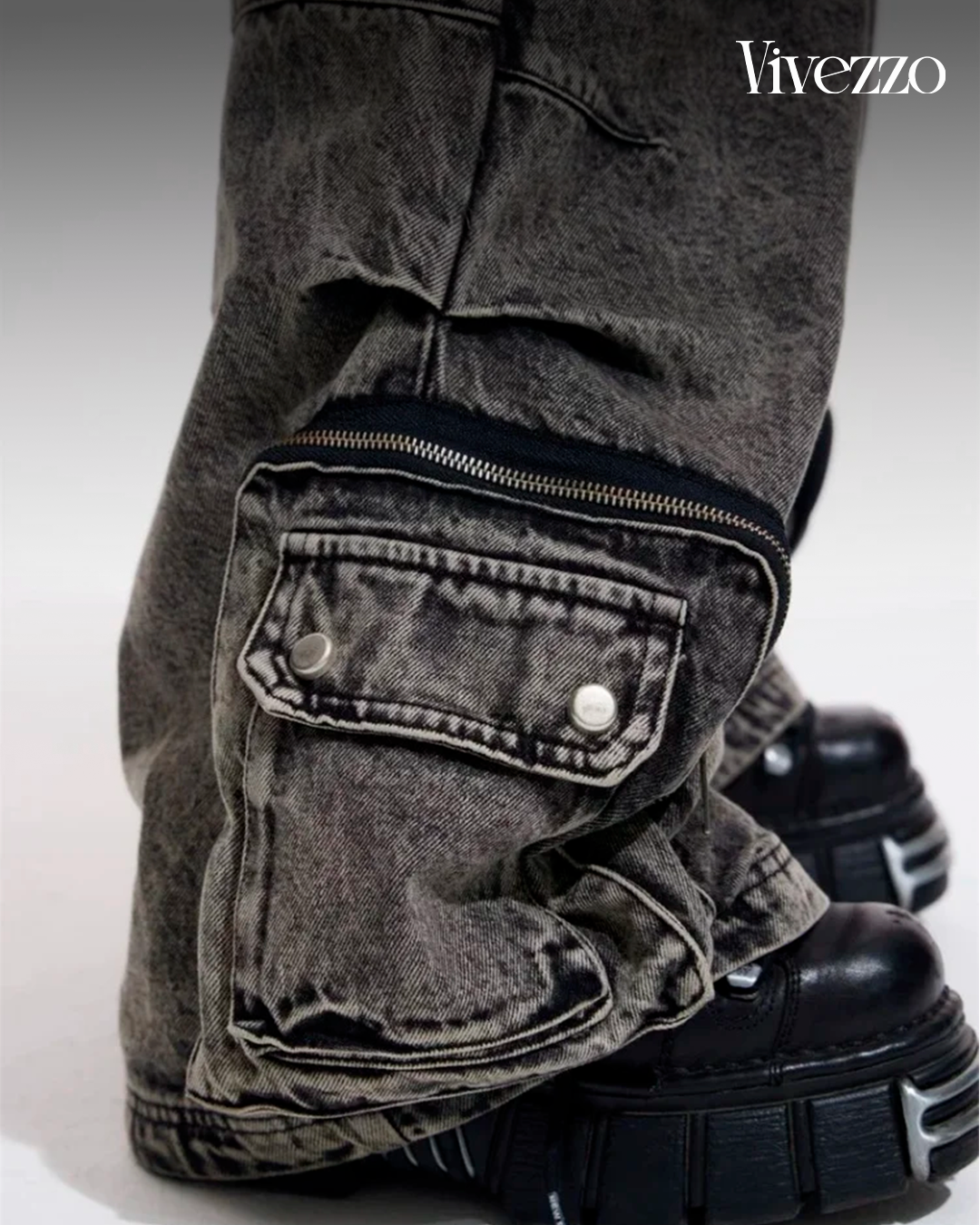 Storm Pocket - Y2K cargo jeans with wide fit and vibe