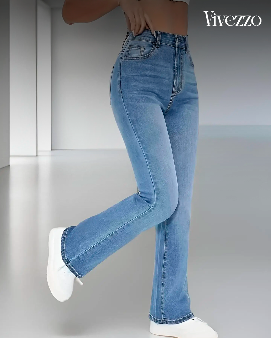 High-Waisted Slim Fit Washed Denim – Everyday Elegance - Vivezzo