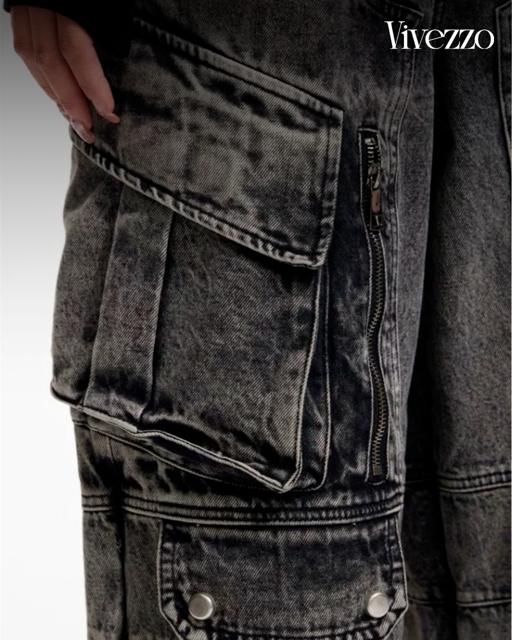 Storm Pocket - Y2K cargo jeans with wide fit and vibe