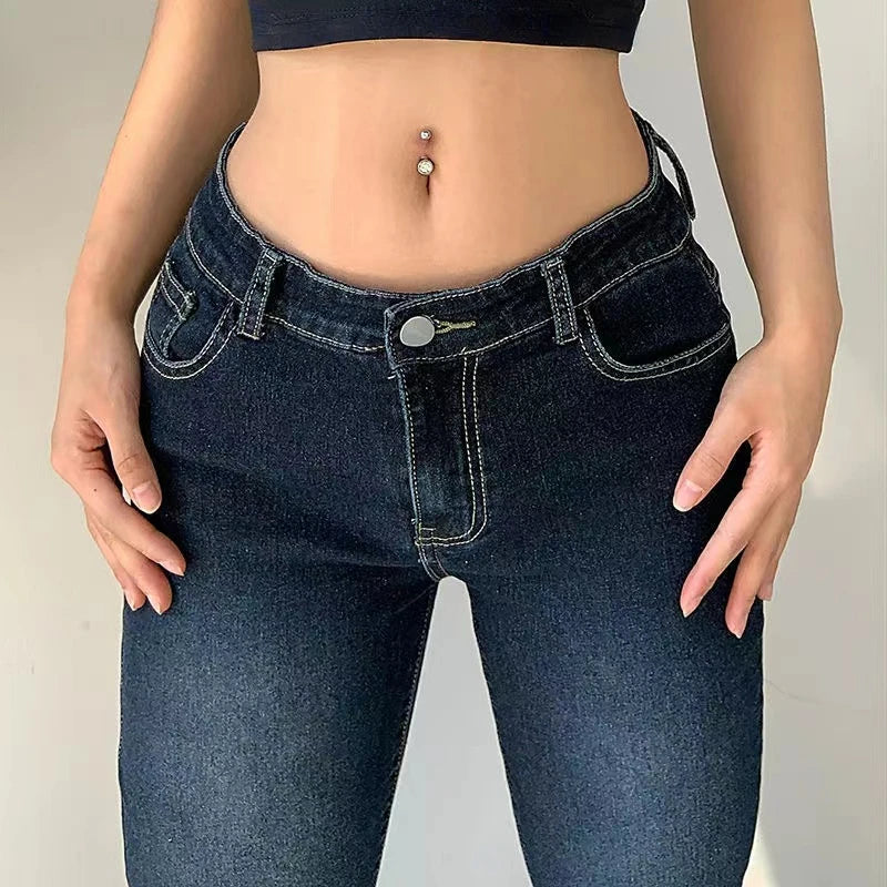 Low Waist Vintage Flare Jeans – Aesthetic Denim with Y2K Vibes | Vivezzo