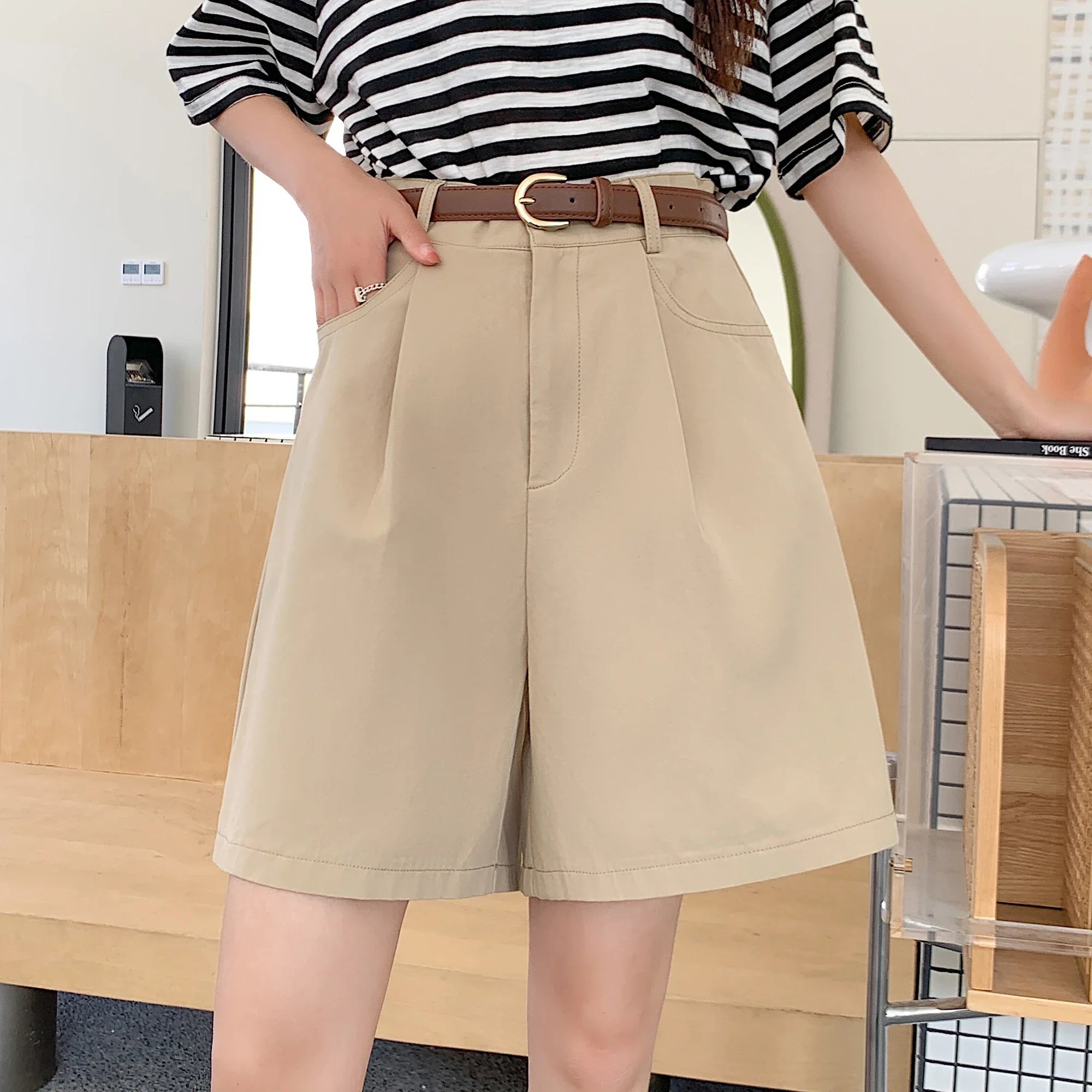 Linen Workwear Cargo Shorts | Vivezzo