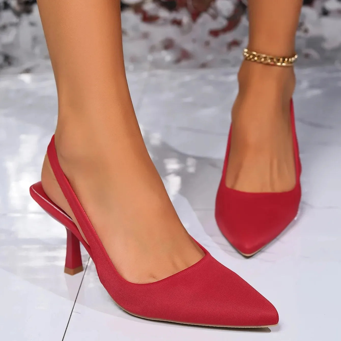 Pointed Mid-Heel Cutout Sandals | Vivezzo