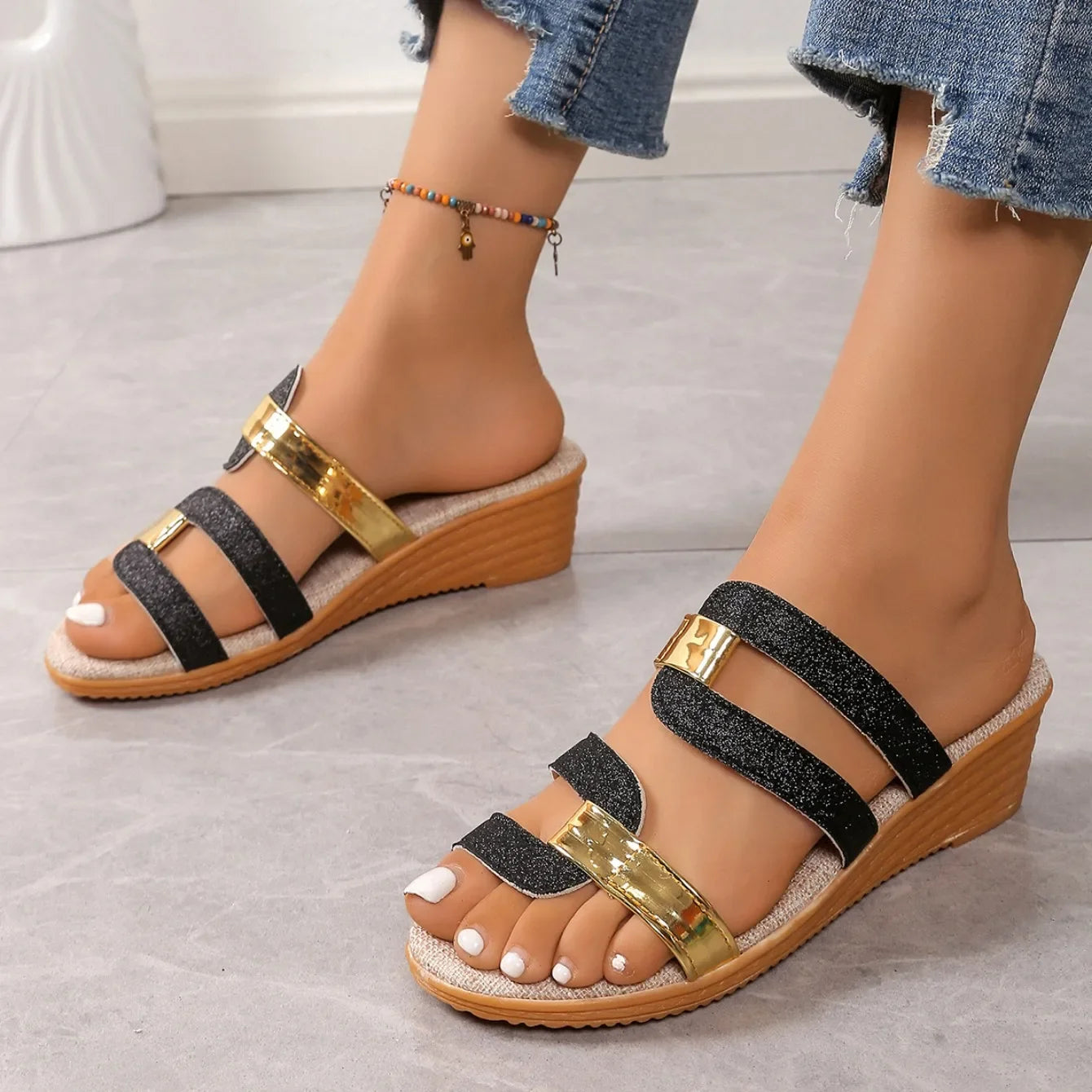 Straw Texture Comfort Slides | Vivezzo