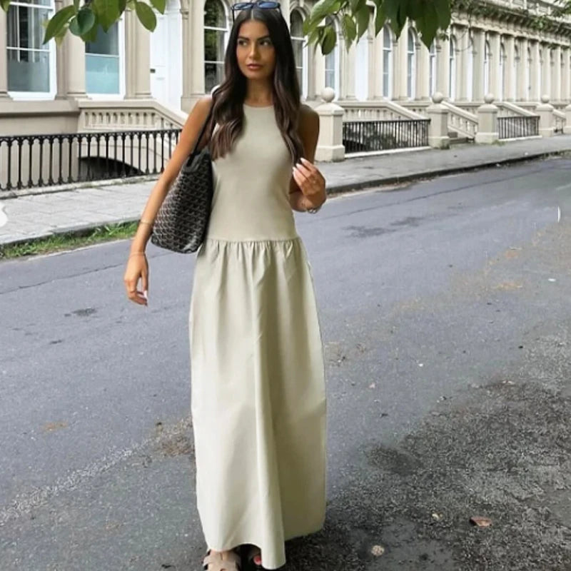 Modern Elegance Sleeveless Maxi Dress | Vivezzo