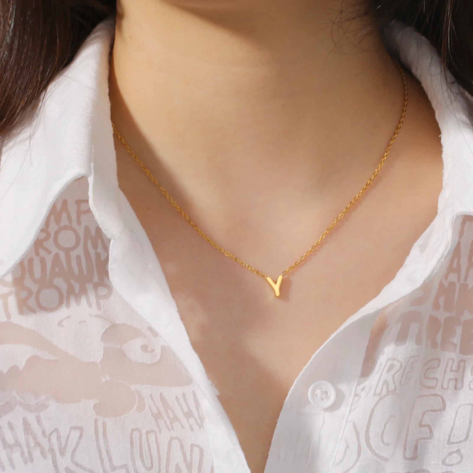 Minimalist Letter Choker A–Z | Vivezzo