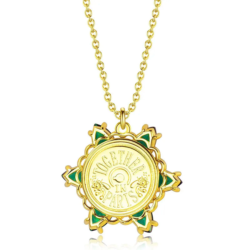 Emerald Blossom Pendant Necklace | Vivezzo