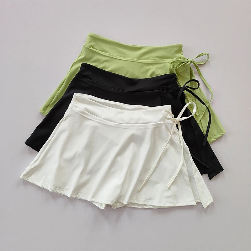 Sporty Dry-Fit Skirt Pants | Vivezzo