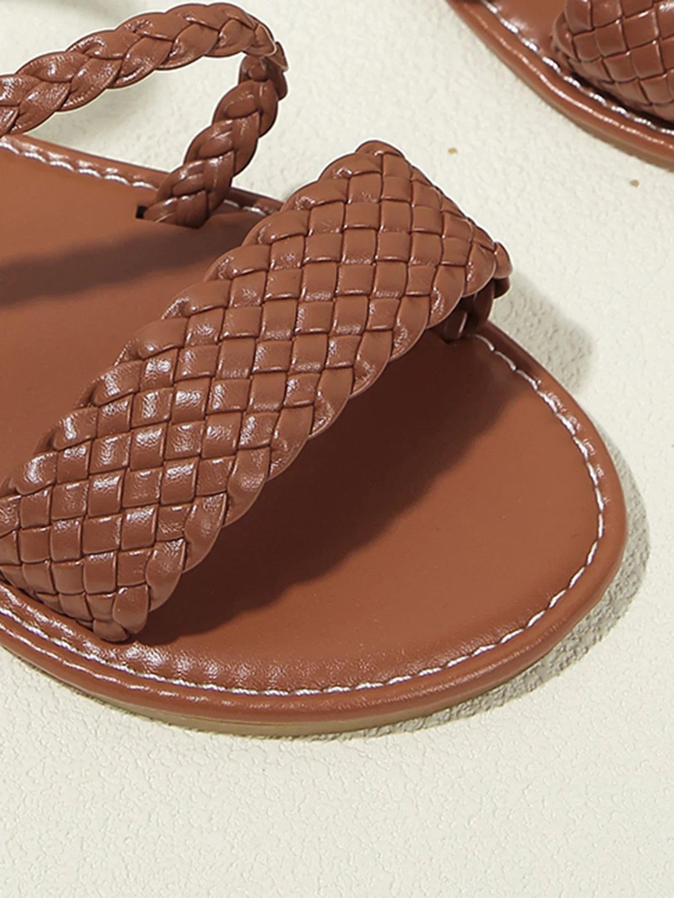 Braided Strap Flat Sandals | Vivezzo