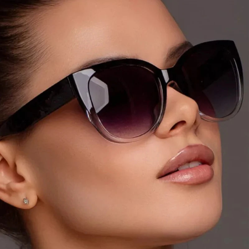 Retro Cat Eye Sunglasses – Gradient Lens, Wide Leg Design UV400