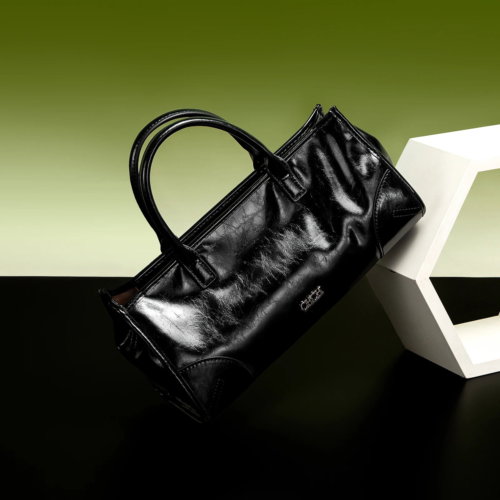 Marble Luxe Shoulder Bag - Vivezzo