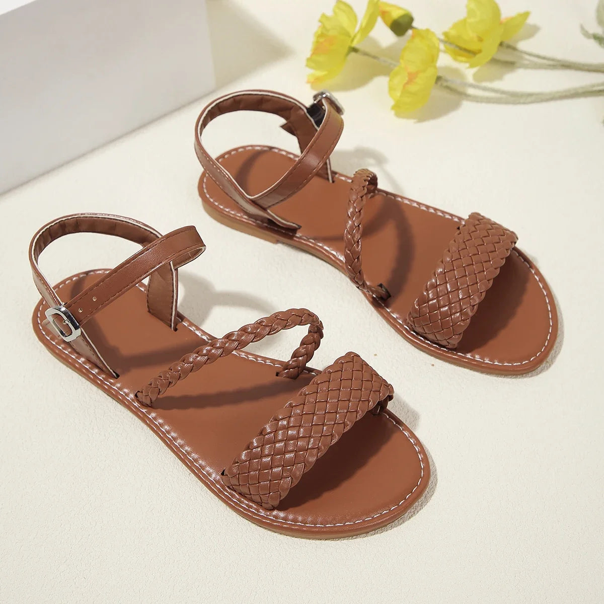 Braided Strap Flat Sandals | Vivezzo