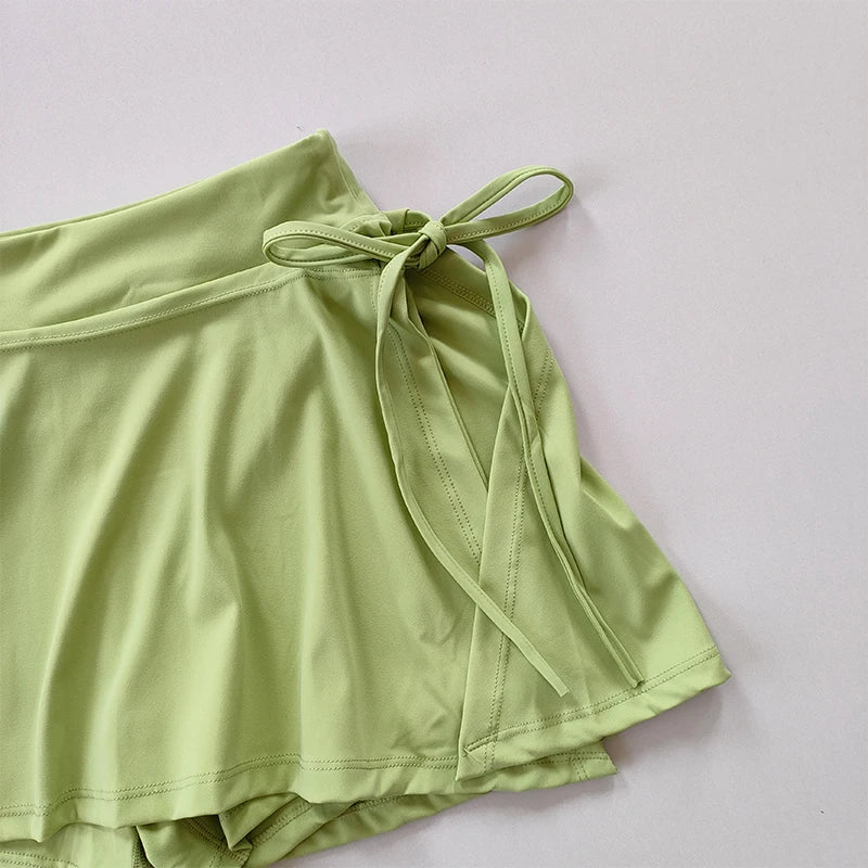 Sporty Dry-Fit Skirt Pants | Vivezzo