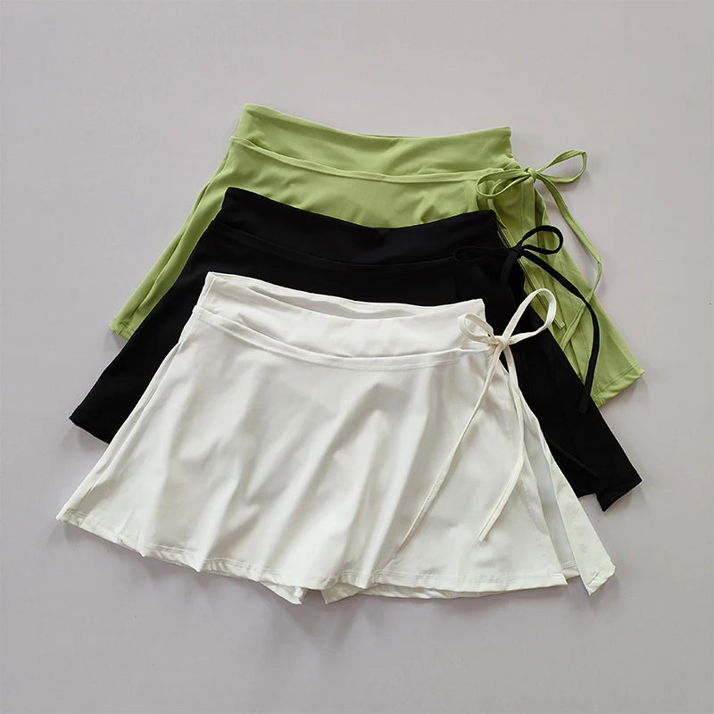 Sporty Dry-Fit Skirt Pants | Vivezzo
